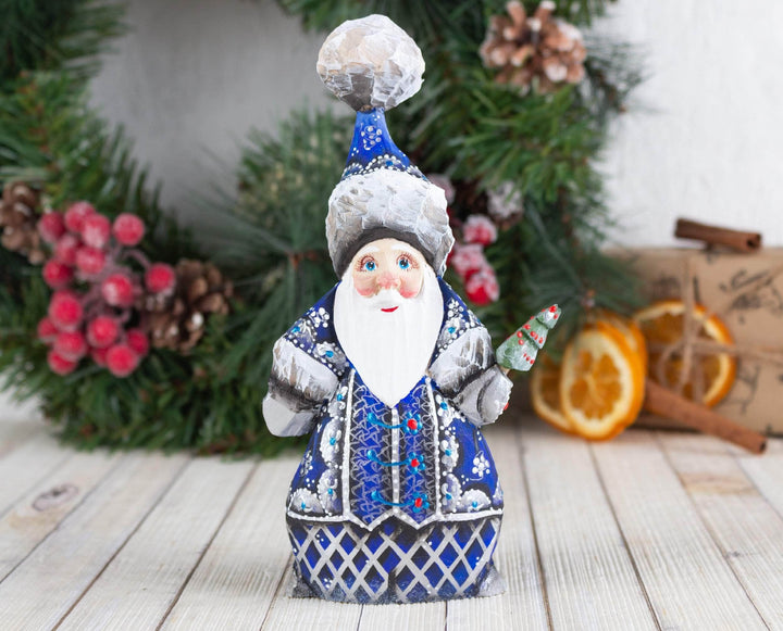 Carved Santa Claus Figurines