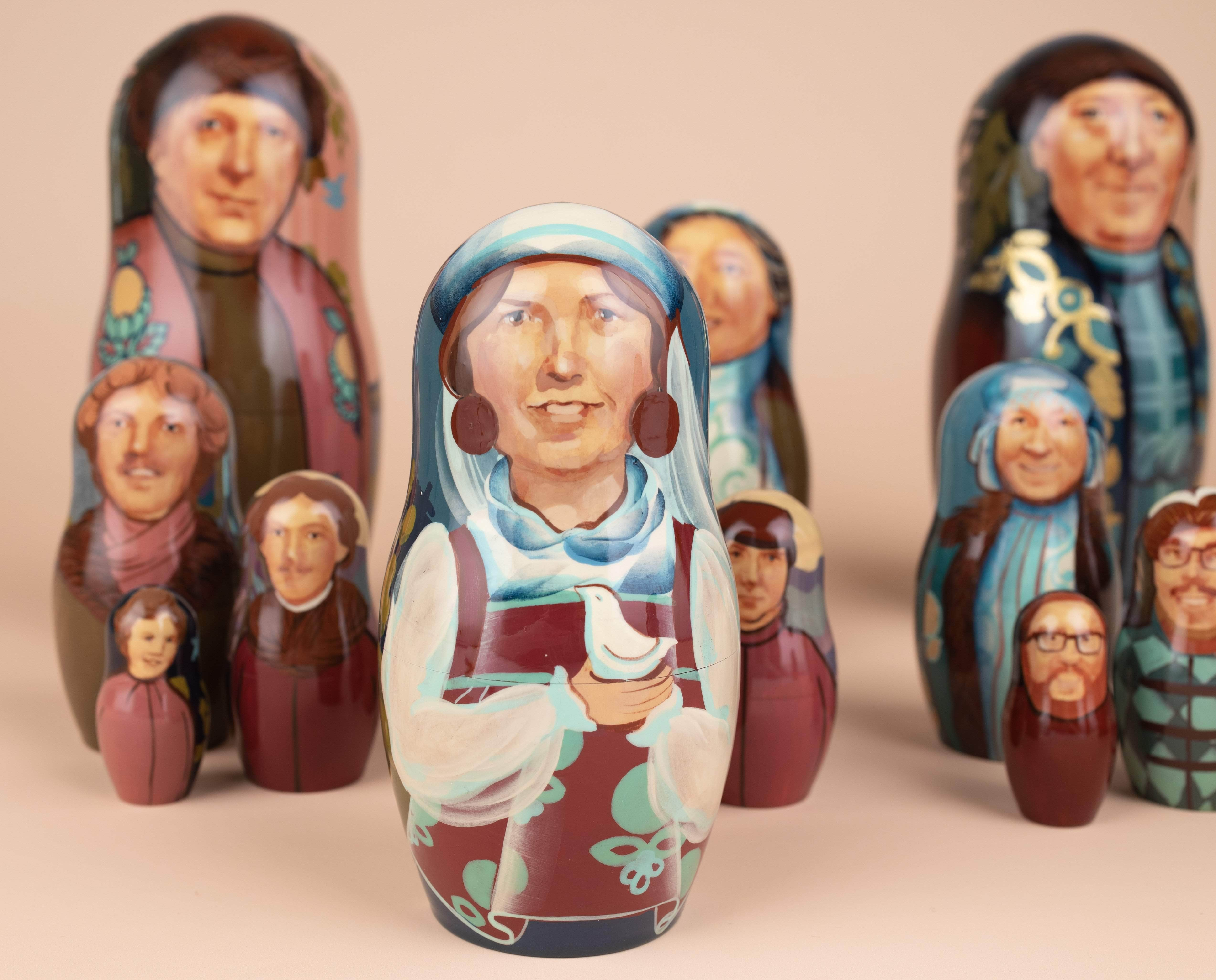 Family portrait custom nesting dolls | Firebirdworkshop.com