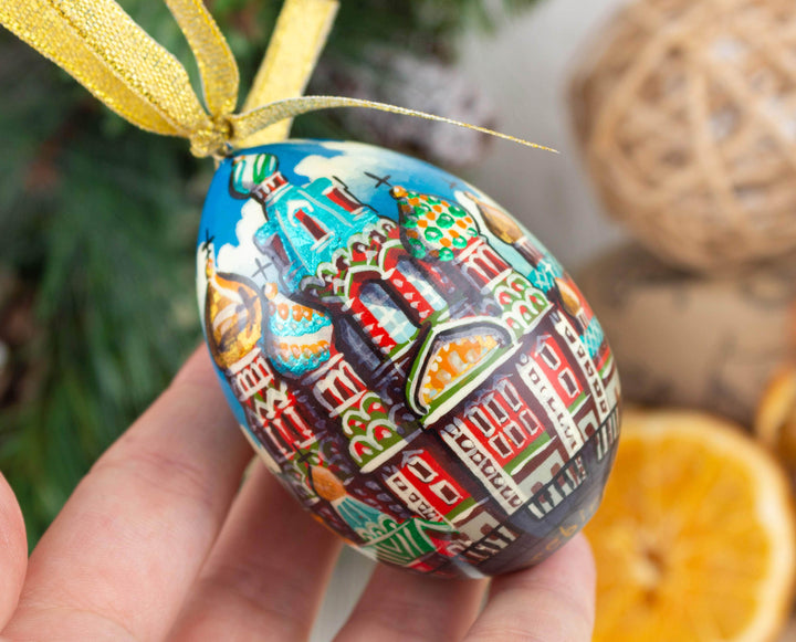 Hand-painted wooden eggs "City views"
